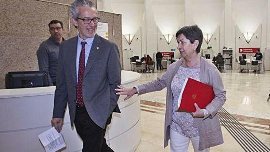 La delegada del Govern a Catalunya, Teresa Cunillera, amb Albert Bramon, ahir, a Girona.