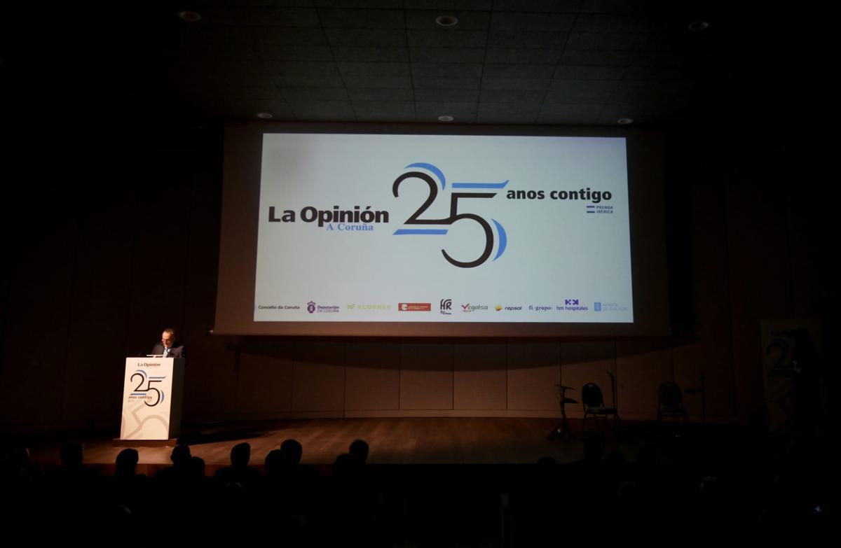 El presidente de Prensa Ibérica, Javier Moll, durante su discurso en el acto por los 25 años de LA OPINIÓN A CORUÑA