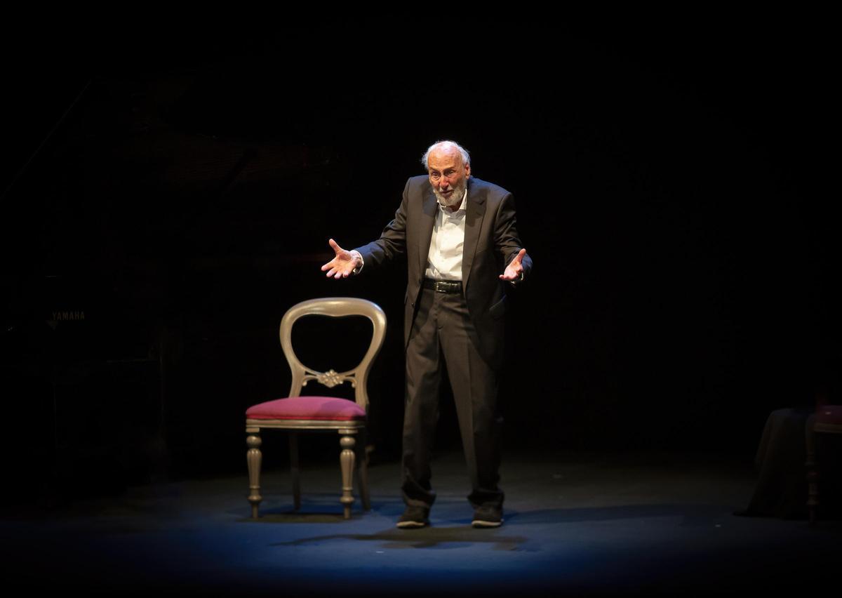 Héctor Alterio, en el escenario.