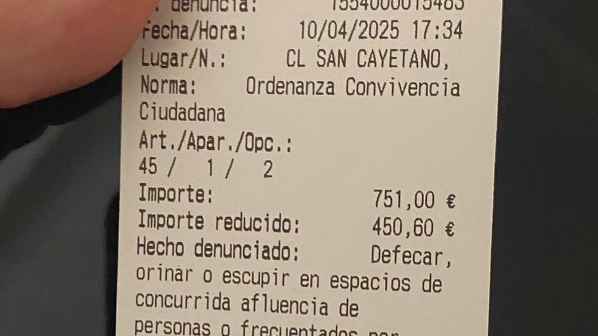 Le multan con 751 euros por defecar en pleno centro de Crevillent