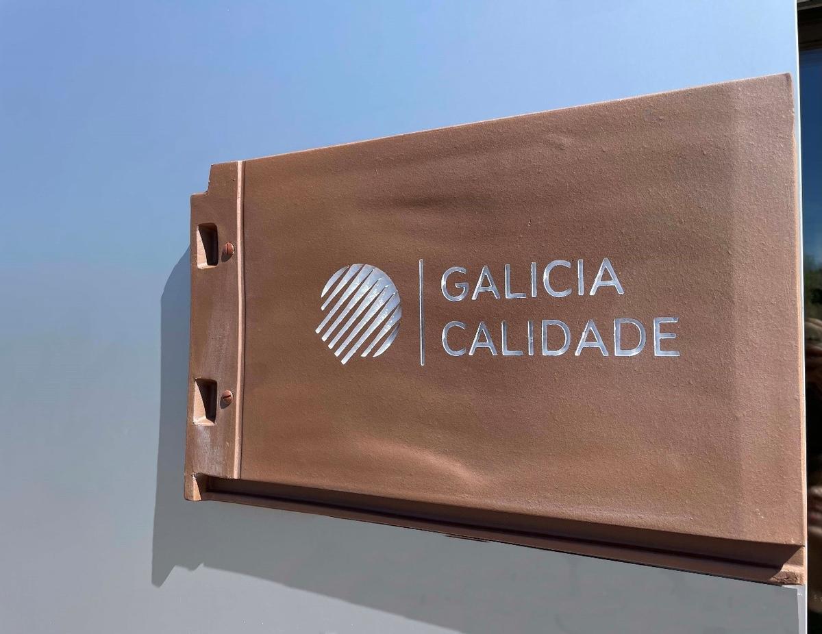 La marca de garantía Galicia Calidade renovó en 2023 la señaléctica con la que se identifica físicamente.