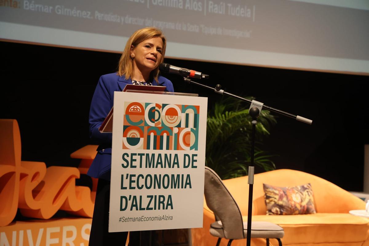 La delegada del Govern, Pilar Bernabé, a Alzira
