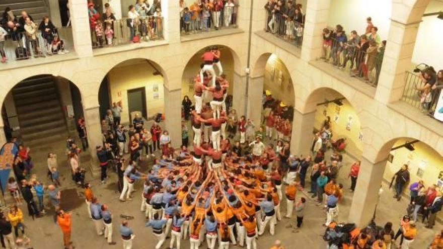 La diada castellera de les Festes del Tura va complir quinze anys a l&#039;Hospici