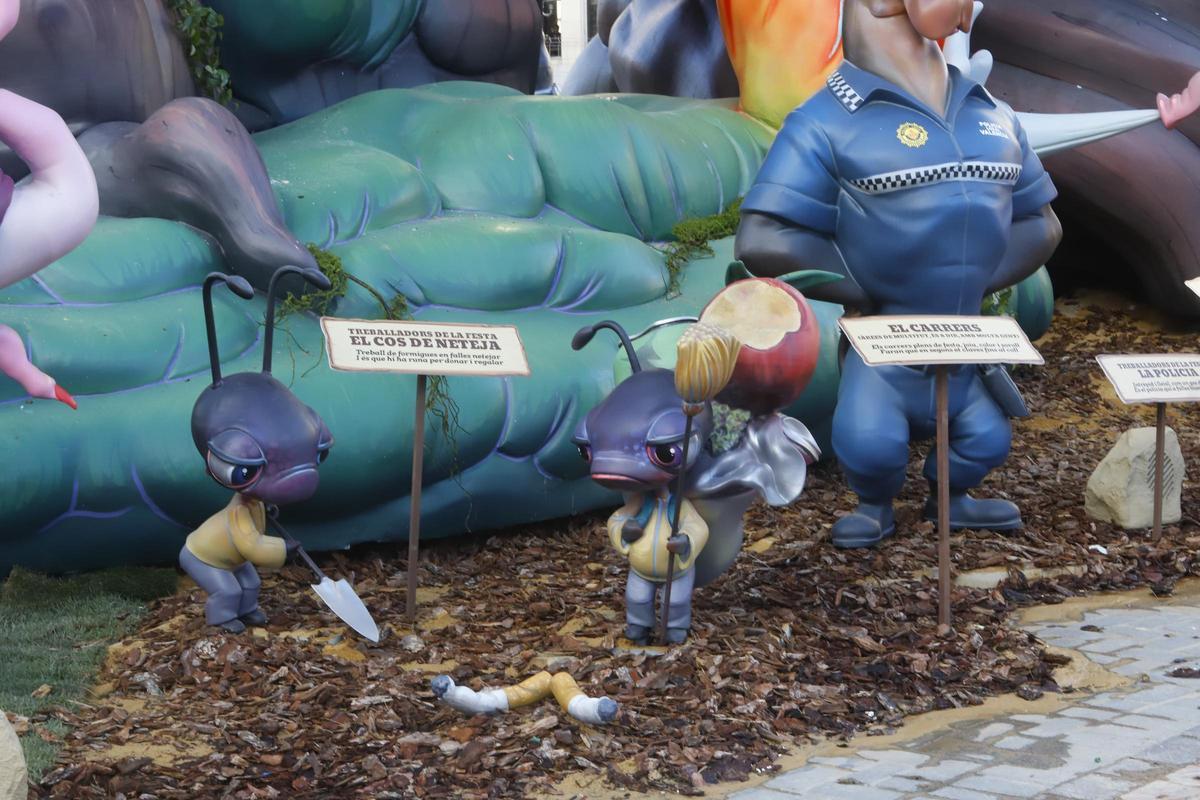 Sátira sobre la suciedad en Fallas