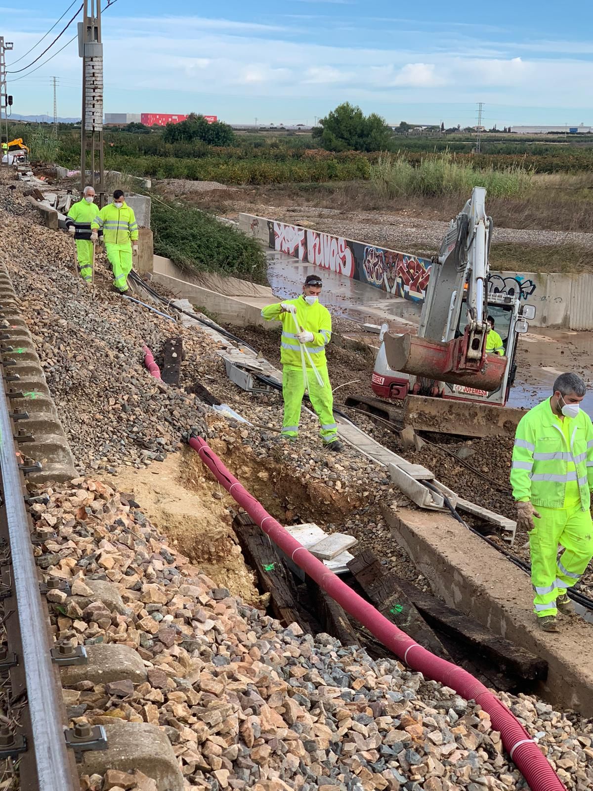 Adif restablece el tráfico ferroviario por ambas vías entre Silla y Benifaió