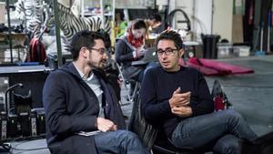 Carlo Padial y Berto Romero, durante el rodaje de ’Algo muy gordo’ en el Parc Audiovisual de Terrassa.