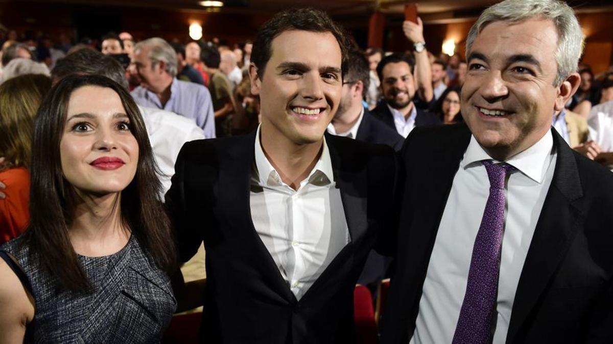 Arrimadas, Rivera y Garicano en un acto de 2015.