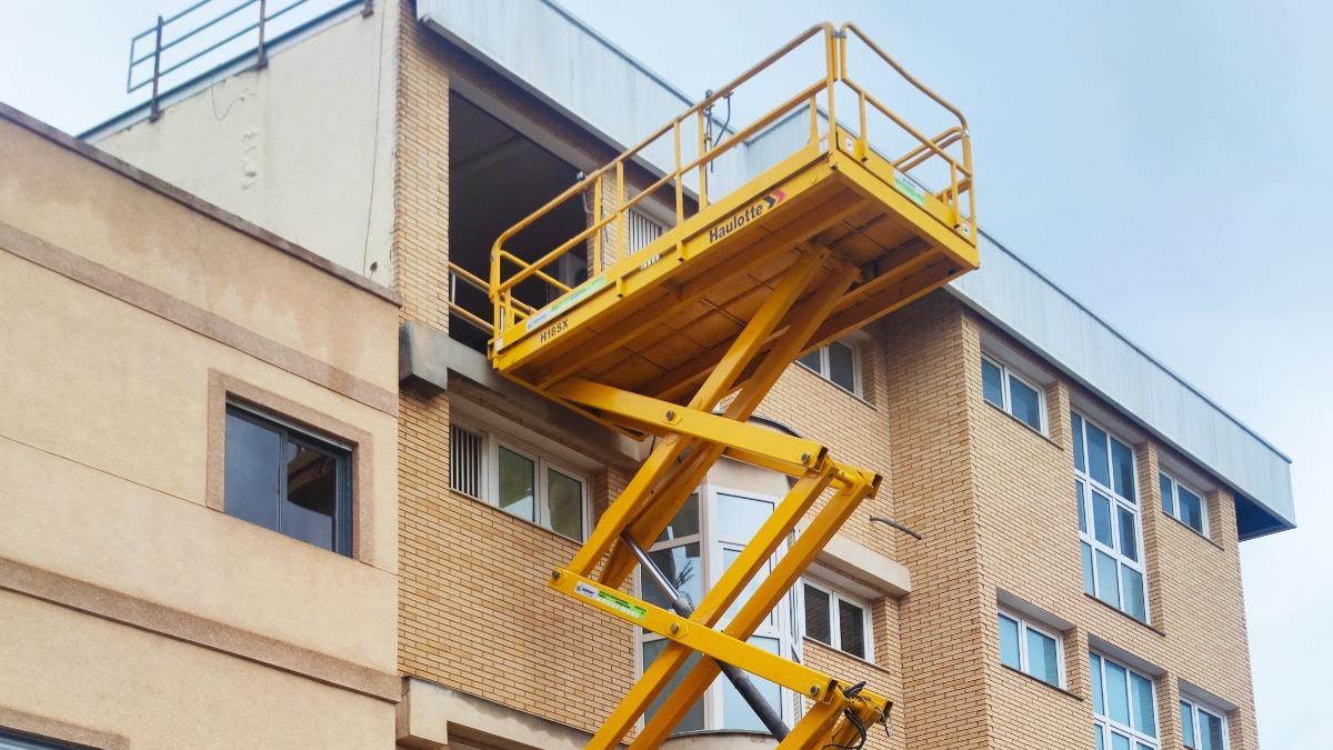 Exterior del centro de salud de Navarrés.