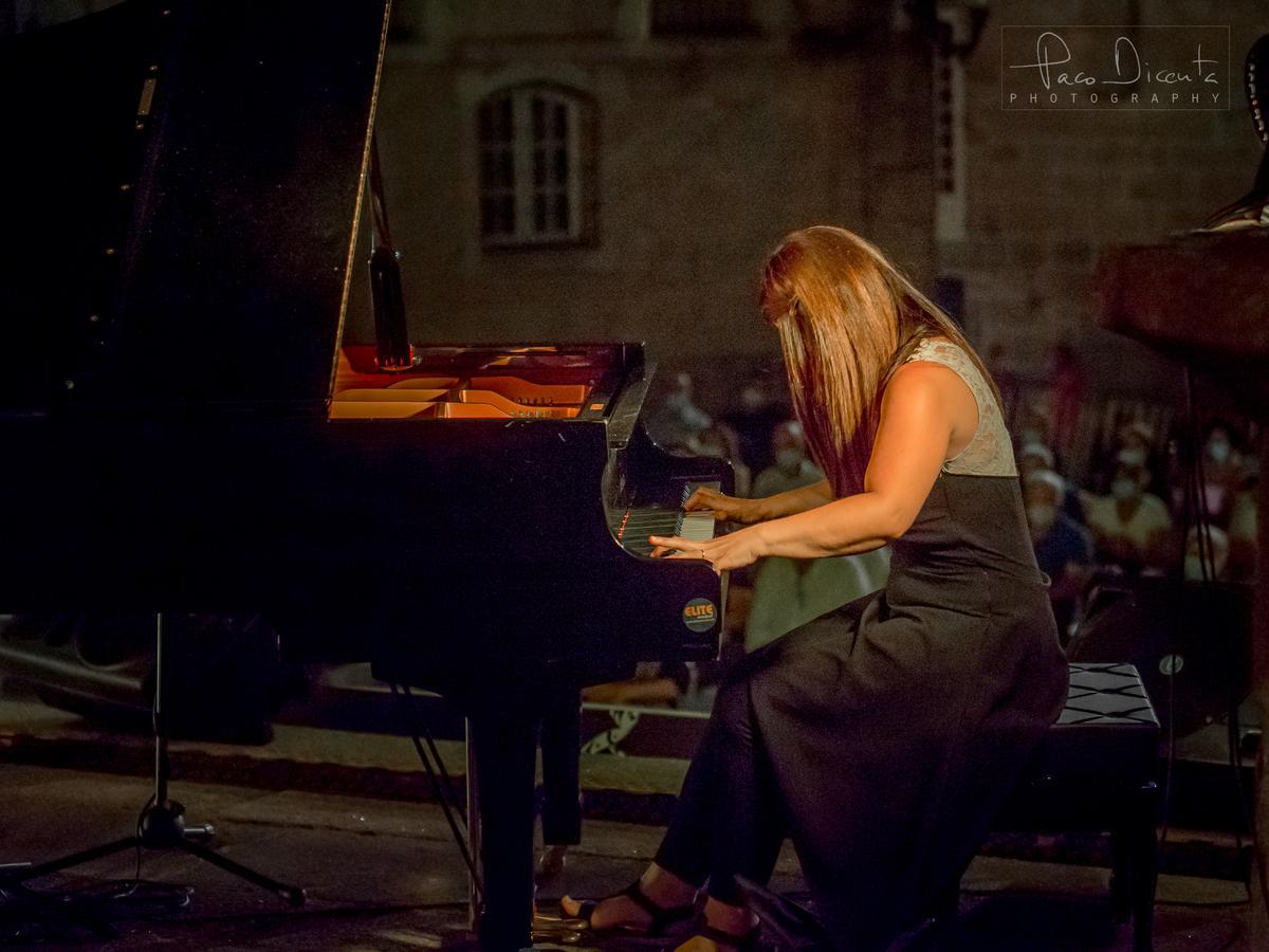 La pianista Ana Belén toca el domingo en Vialia