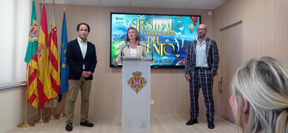 Otro momento de la rueda de prensa que ha presidido la alcaldesa Carrasco.