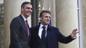 Sánchez recibido por Macron en el Elíseo para la conferencia internacional sobre Ucrania