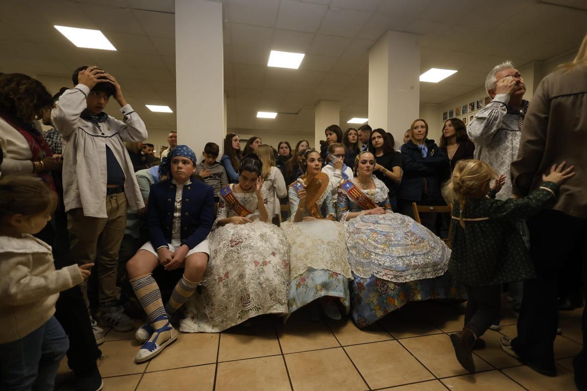 Celebración en el casal de Espartero al conocer el Primer Premio Infantil de Fallas 2026