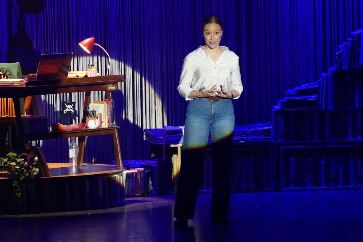 EN IMATGES | El musical 'El Fil Invisible' inicia la seva gira per Catalunya omplint el Teatre El Jardí de Figueres