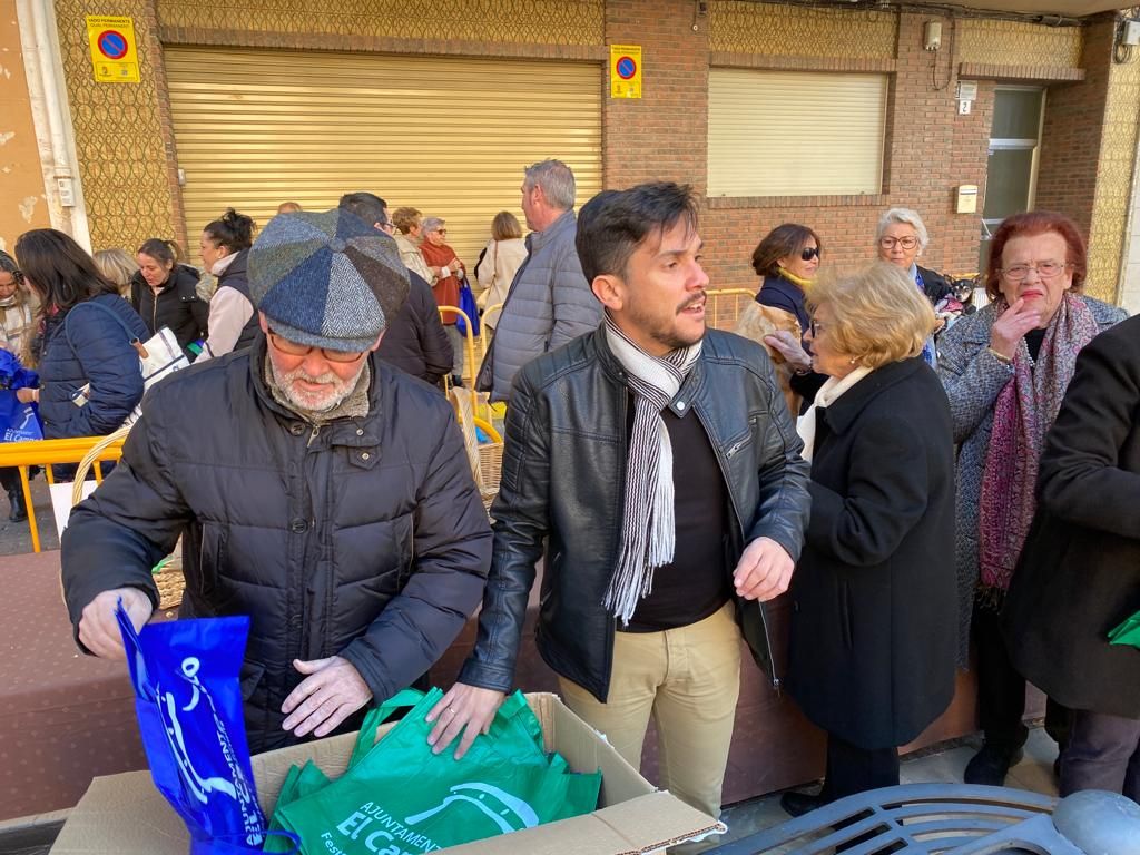 El Campello recupera plenamente la fiesta de Sant Antoni del Porquet con una alta participación popular