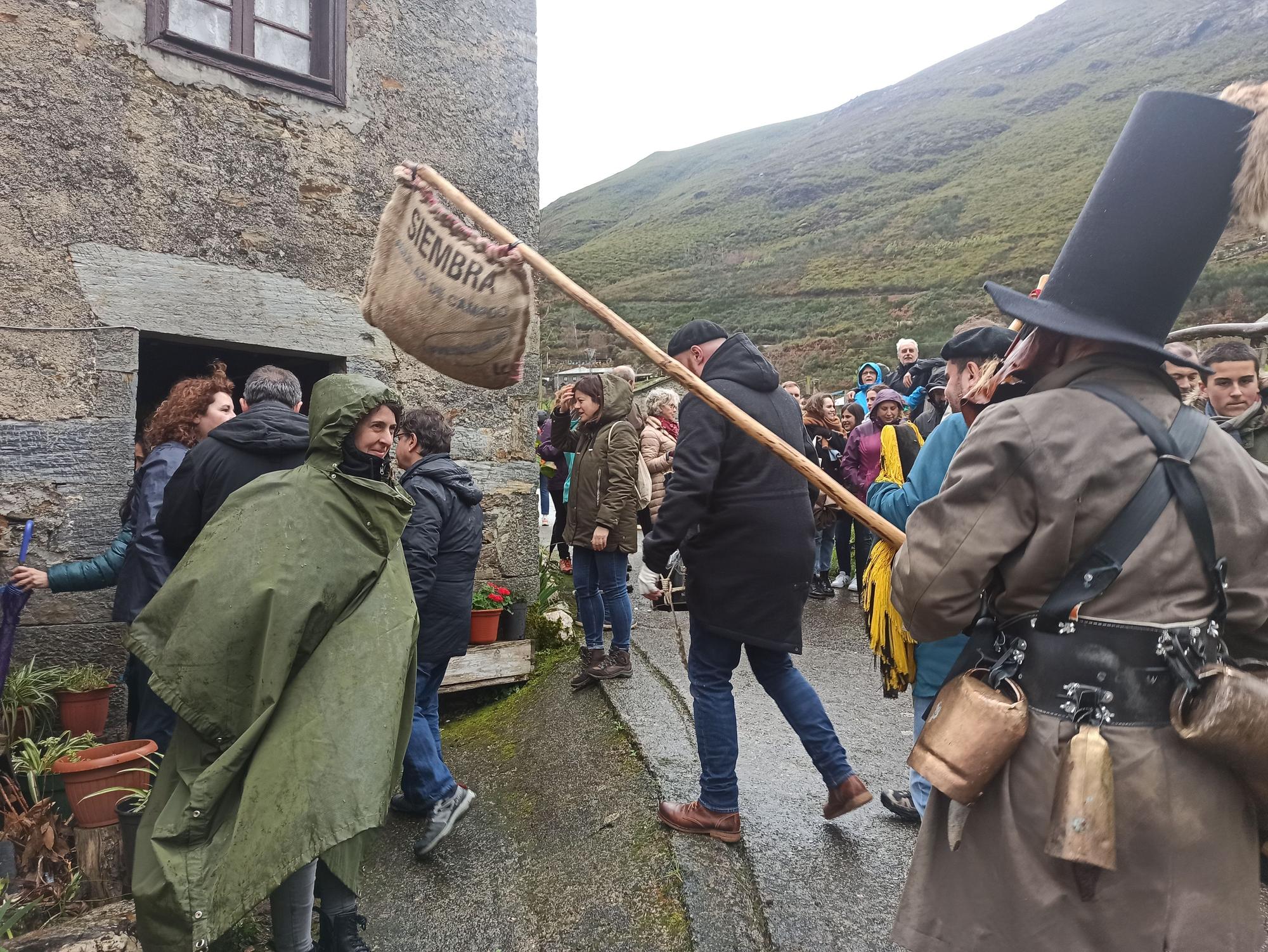 Las trastadas de "Os Reises" vuelven al Valledor