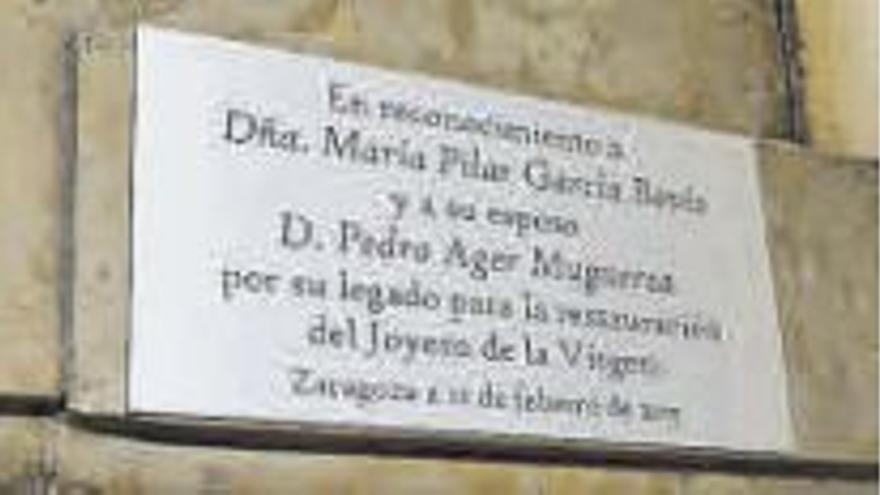 Placa de reconocimiento a los benefactores del museo del Pilar