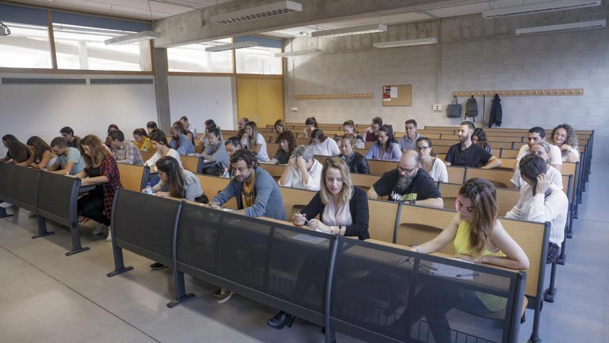 Opositores de Salud en la UIB