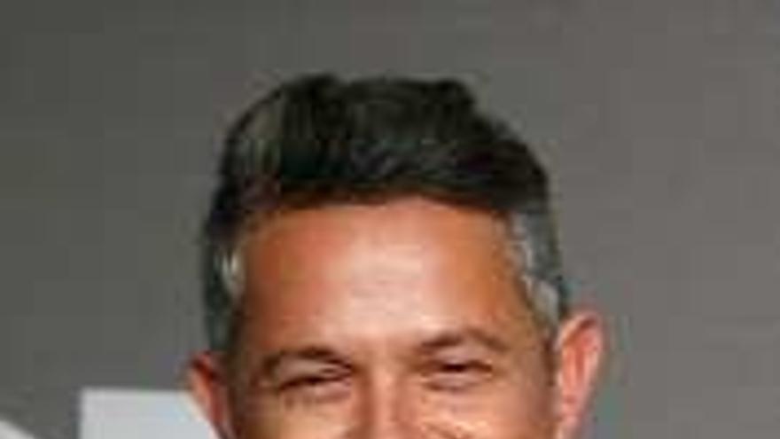 Alejandro Sanz.