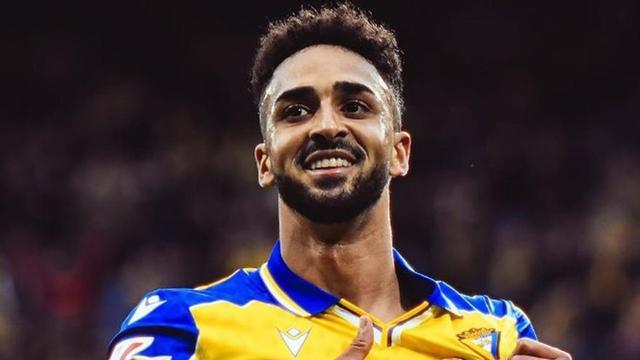 Chris Ramos, con el Cádiz. | @CHRISRAMOS11