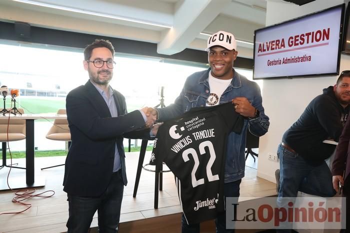 Presentación de Vinicius Tanque en el FC Cartagena