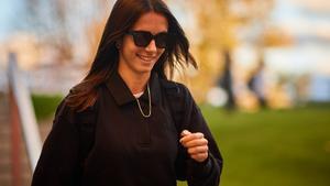 Aitana Bonmatí en su llegada a la concentración de la selección española femenina.