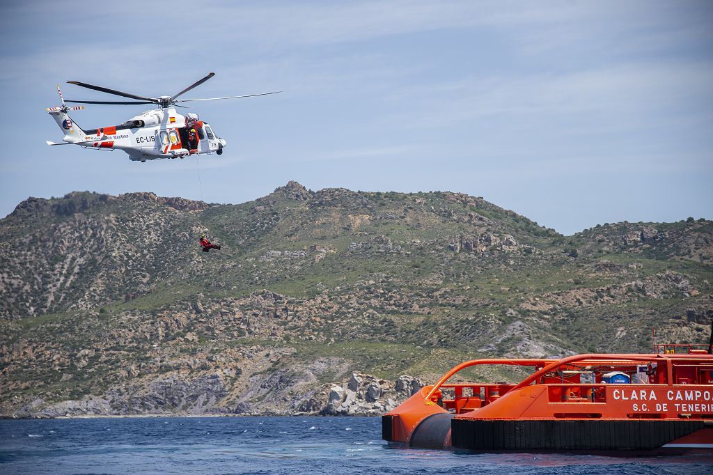 Simulacro rescate Salvamento Marítimo y cruz roja