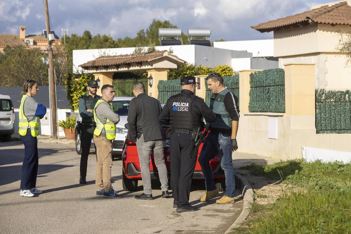 FOTOS | Hallan el cadáver de un hombre con signos de violencia en el torrent de Coa Negra