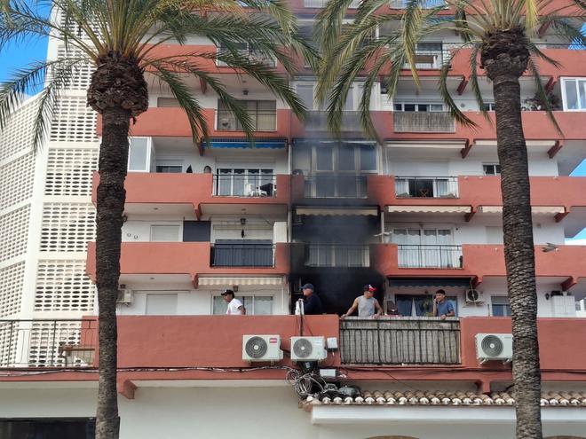 Así ha quedado el edificio de Xàbia donde han fallecido dos personas en un incendio