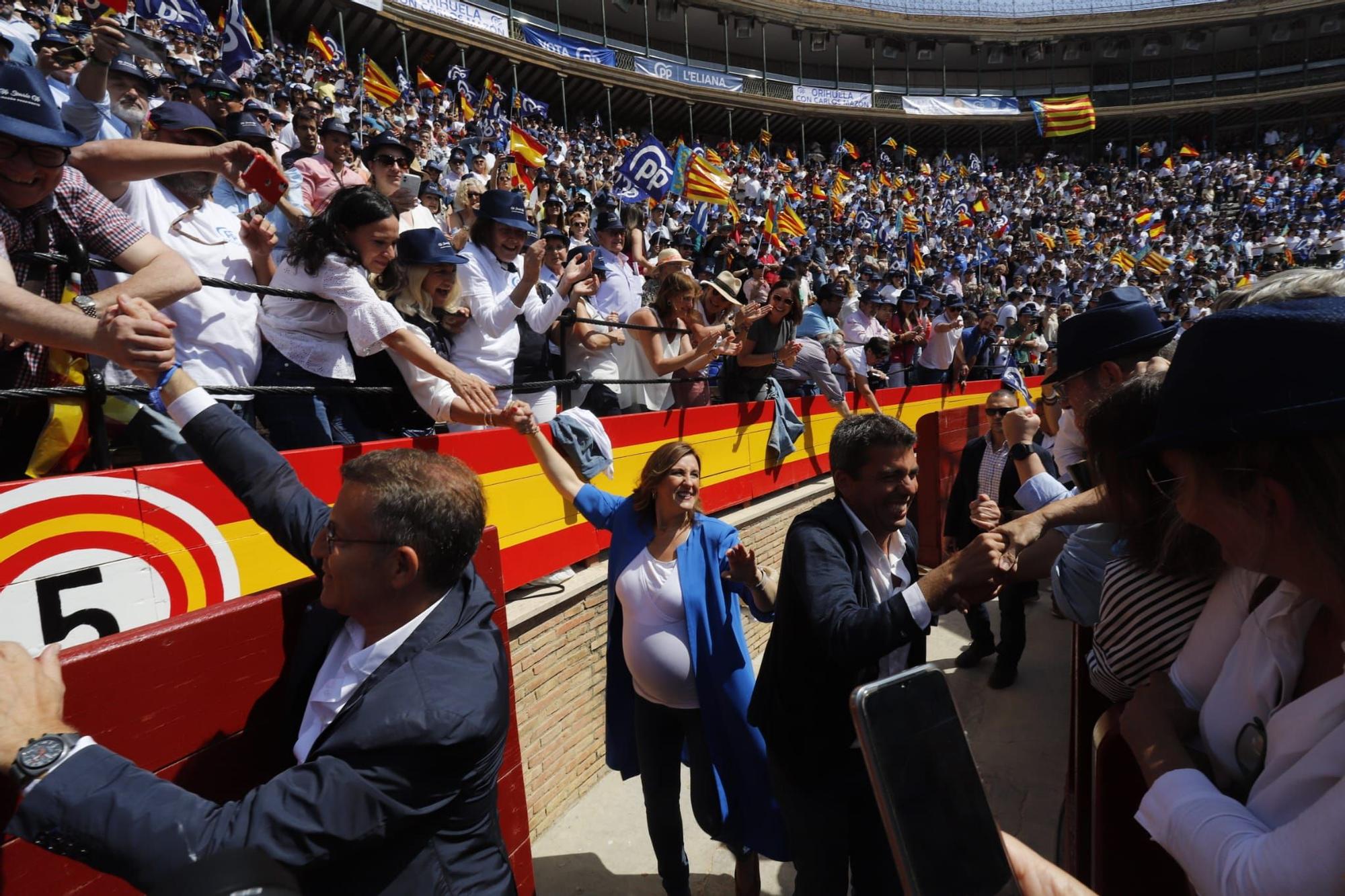 Mitin central del PPCV en la Plaza de Toros de València