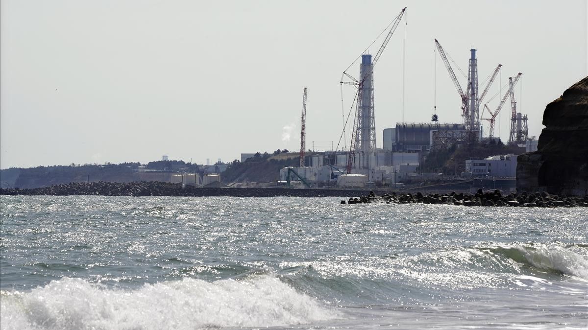 Namie (Japan)  11 03 2021 - (FILE) - A view of Tokyo Electrical Power Company s (TEPCO) Fukushima Daiichi Nuclear Power Plant undergoing decommissioning work  as seen from Namie  Fukushima Prefecture  northern Japan  11 March 2021 (reissued 13 April 2021)  On 13 April 2021  the Japanese government officially decided to release treated water containing tritium from the crippled Fukushima Daiichi Nuclear Power Plant into the ocean  (Japon  Tokio) EFE EPA KIMIMASA MAYAMA