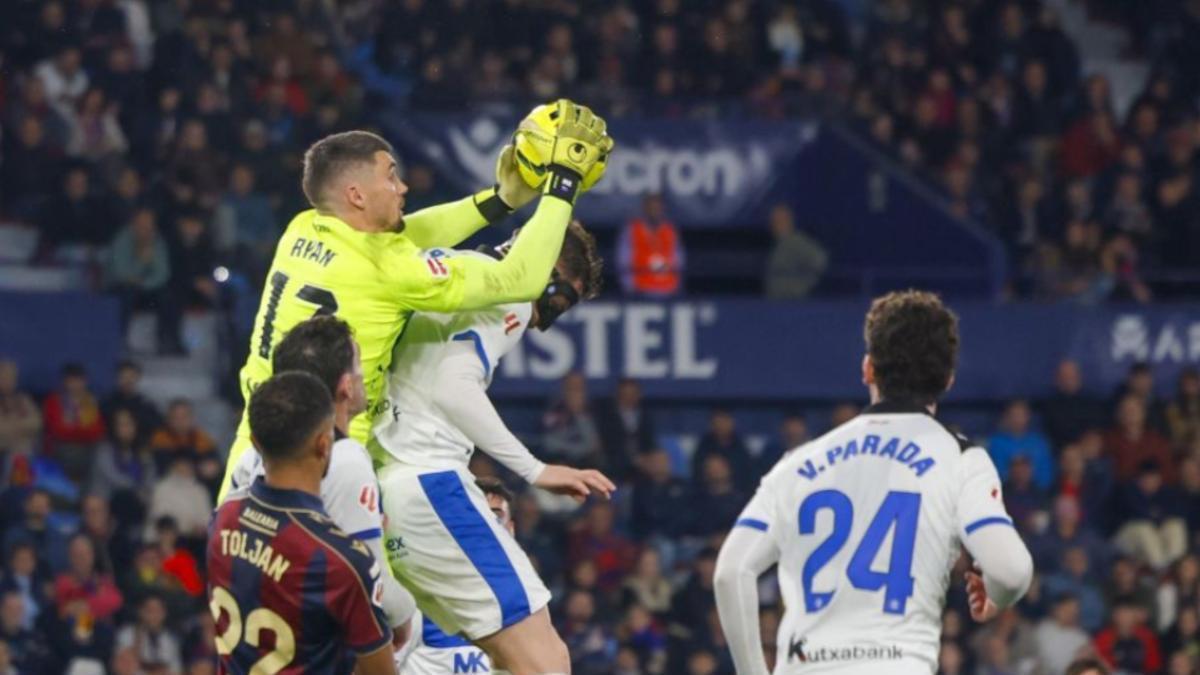 El paradón de Mathew Ryan ante el Atlético de Madrid