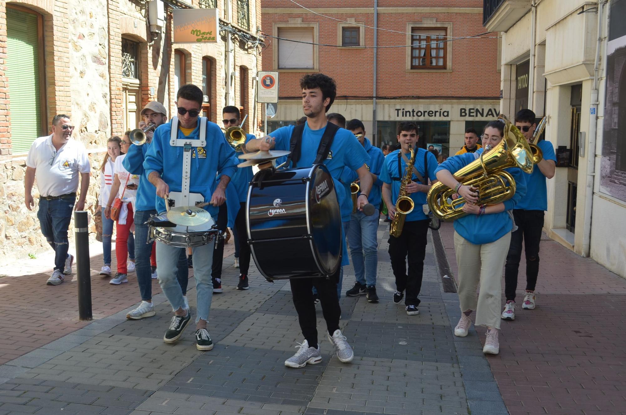 Fiestas de la Veguilla de Benavente: Gran animación en la Concentración de Charangas