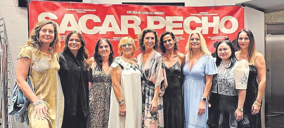 Participantes del documental ‘Sacar pecho’.