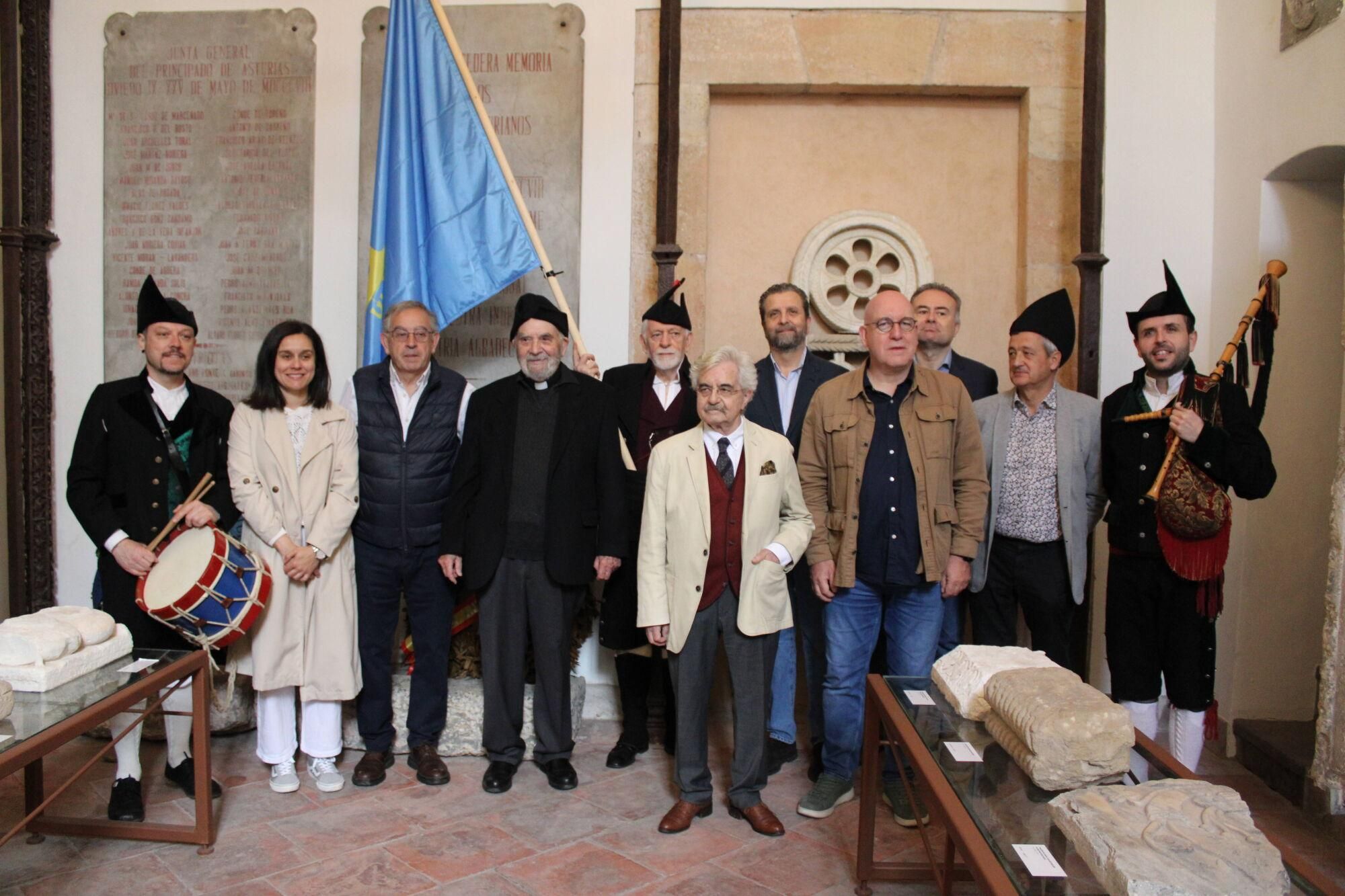 Varias asociaciones recrean el Oviedo el día que la Junta General asumió su soberanía y declaró la guerra a Napoleón
