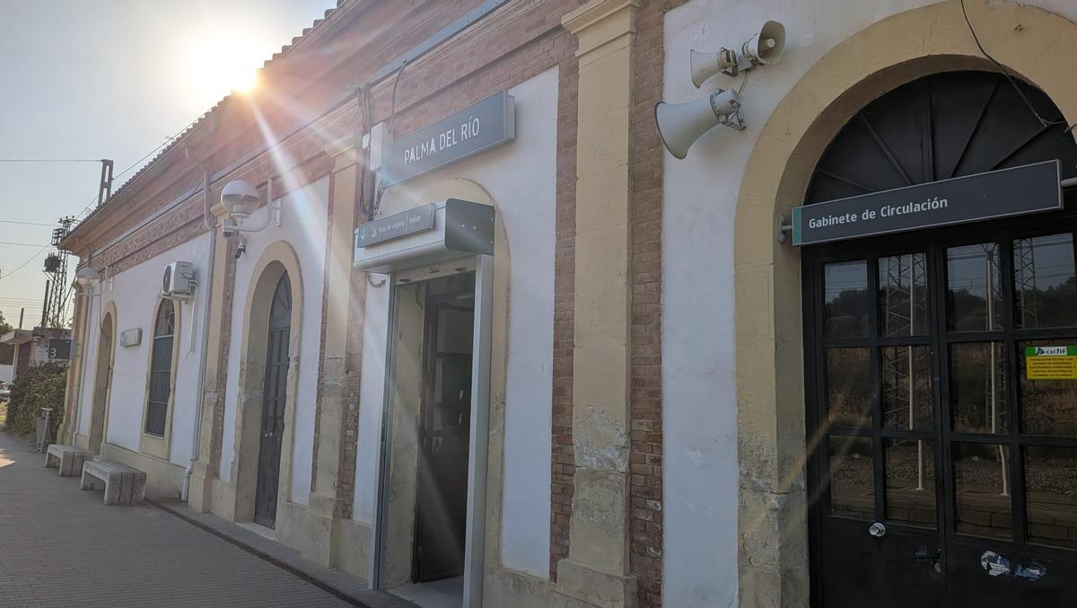 Edificio de la estación de trenes de Palma del Río.