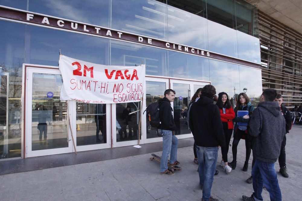 Vaga d'estudiants per demanar la rebaixa de les taxes a Girona