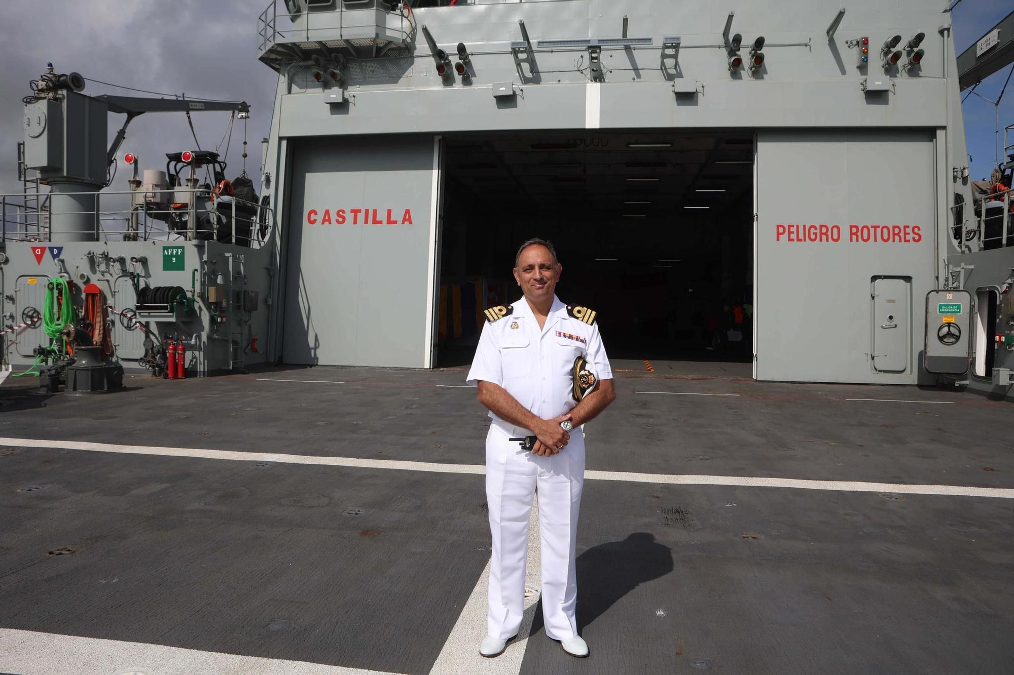 A bordo del buque 'Castilla' de la Armada Española