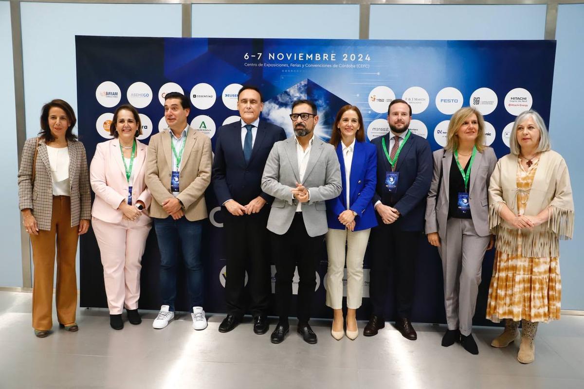 Las autoridades en la inauguración de la cuarta edición de On Industry.