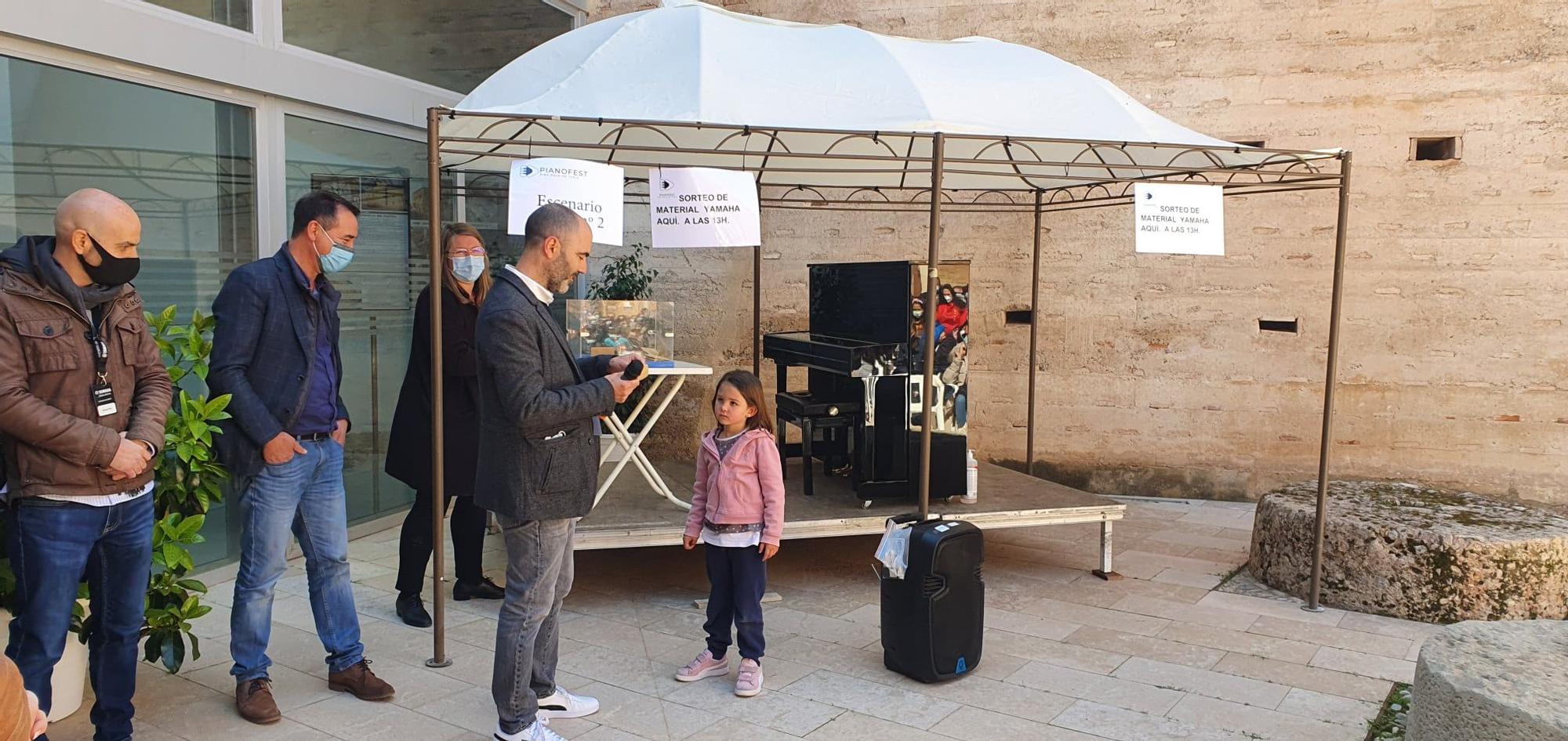 El Pianofest inunda de música el Castell de Riba-roja