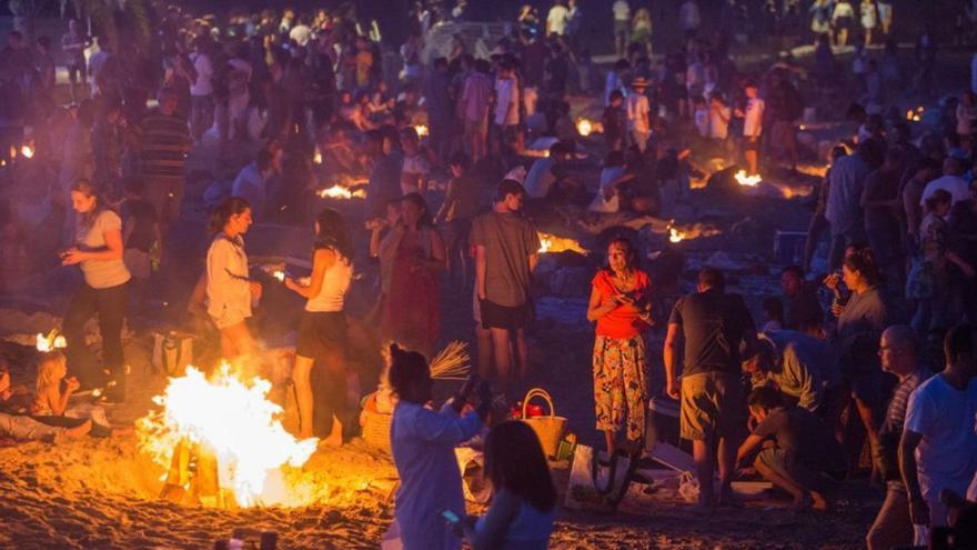 Ibiza sólo permite encender hogueras en la playa de ses Figueretes en la Nit de Sant Joan