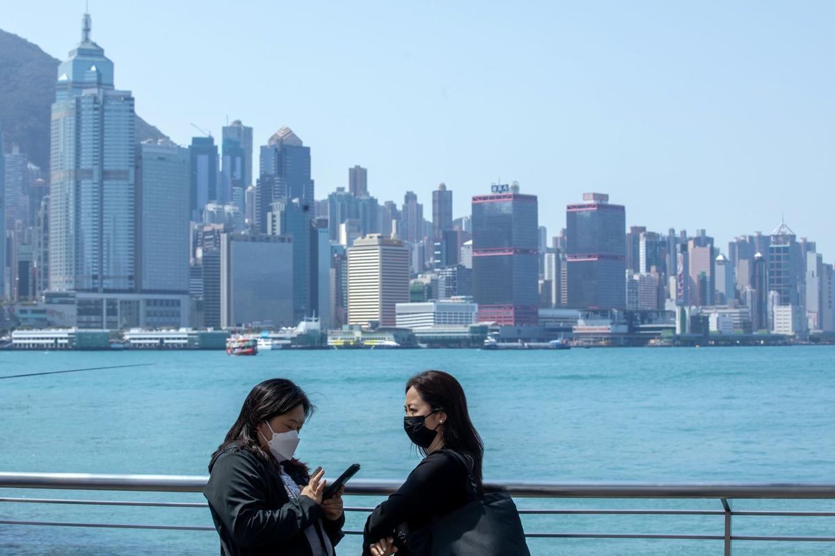 Adiós a las mascarillas en Hong Kong