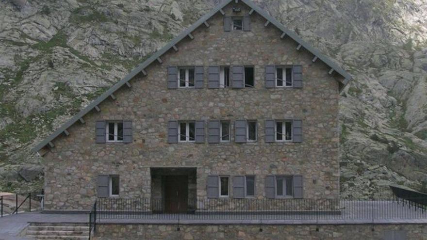 Aragón acredita oficialmente a 44 guardas de refugios y albergues de montaña