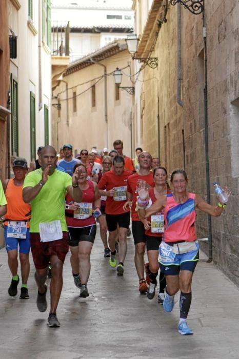 9.000 Läufer aus 49 Ländern gingen am Sonntag den 15.10. an den Start. In der Marathon Disziplin gingen die Deutschen leer aus.