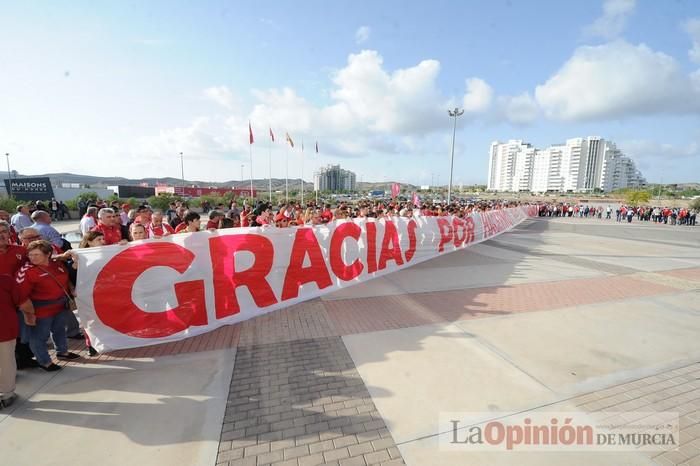 Tensión en la puerta de Nueva Condomina