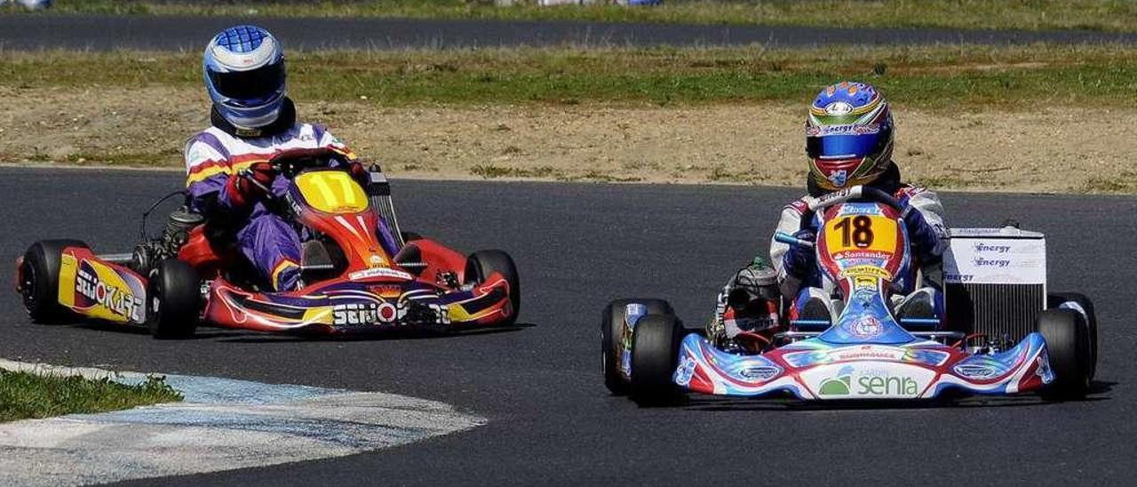 Imagen de archivo de una competición en el circuito de karting de A Madalena. // Bernabé / Javier Lalínj