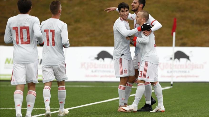 Los jugadores de la selección española festejan uno de los goles ante Islancia. // @SeFutbol
