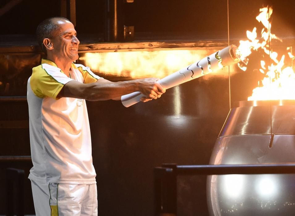 La ceremonia de inauguración de las Olimpiadas recreó el Brasil indígena, las diferentes culturas y las grandes urbes.