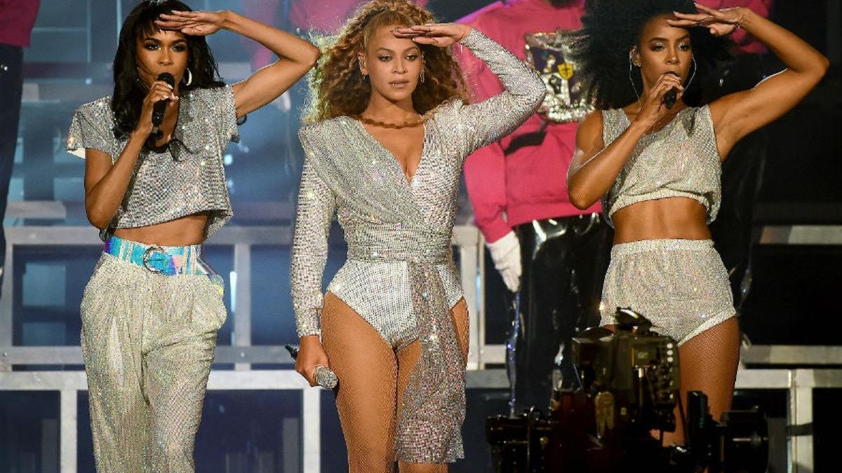 Beyoncé con sus compañeras de Destiny's Child