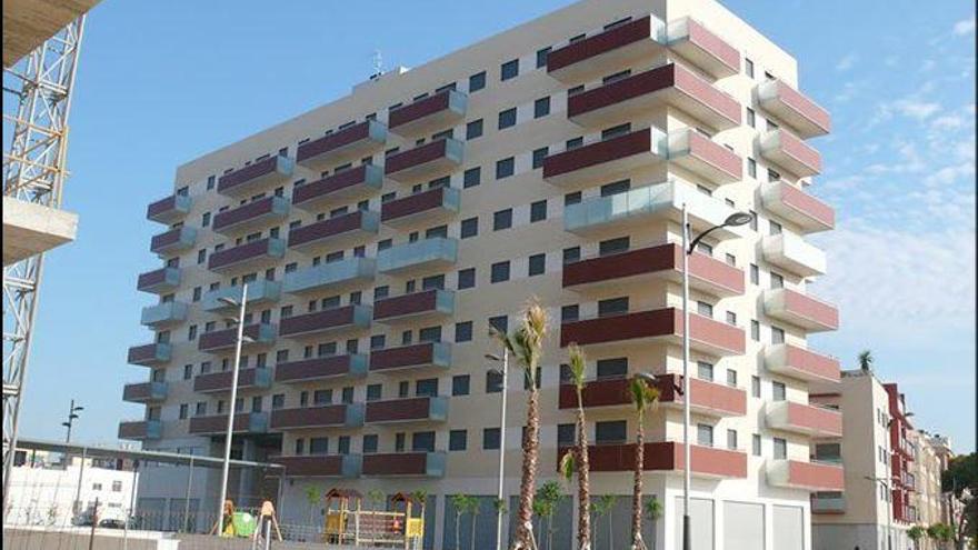 Los locales situados bajo el edificio Giuseppe Verdi, entre las calles Doctor Ferrran y Pep de l´Horta.