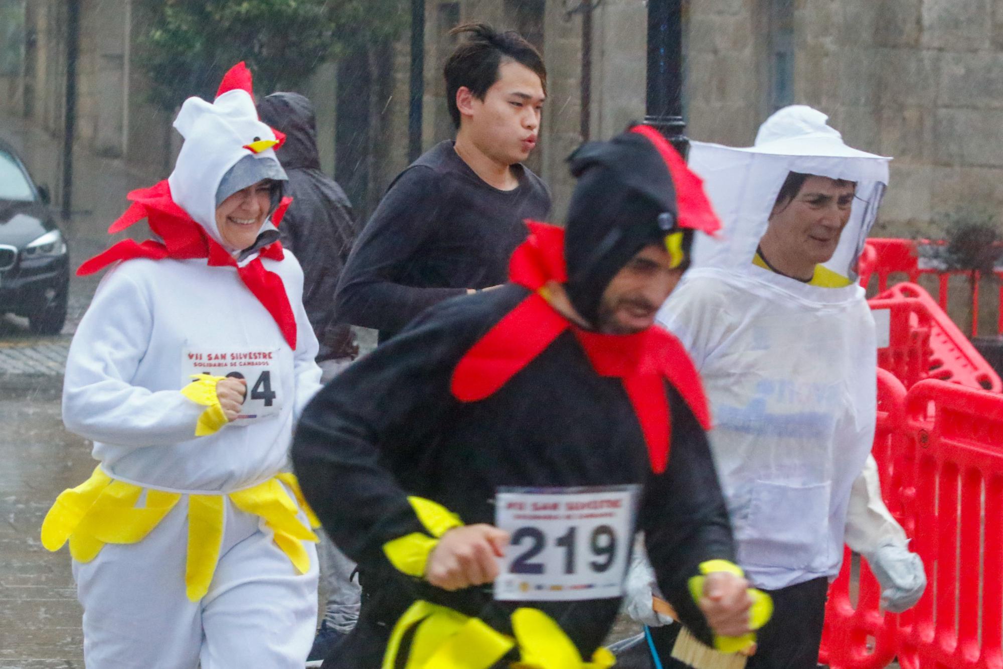 Más de 200 valientes hacen posible la recuperación de la San Silvestre de Cambados